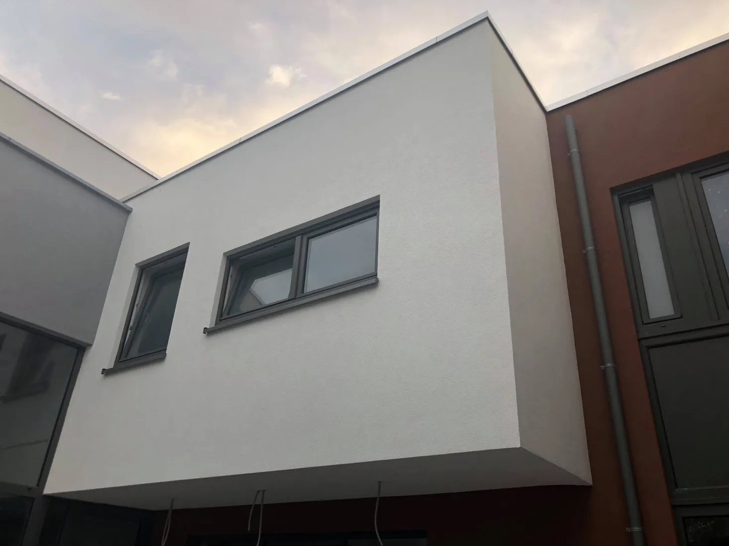 7 logements et 5 rez commerciaux à Farciennes