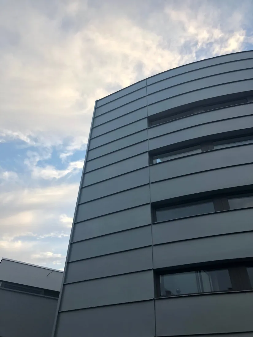 7 logements et 5 rez commerciaux à Farciennes