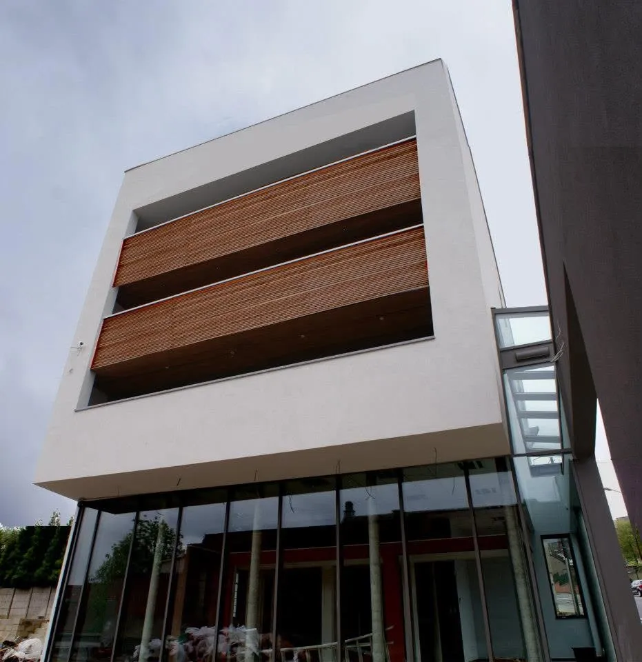 10 logements et un show-room